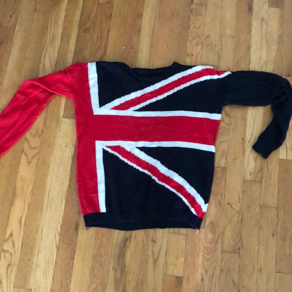 Lightweight British flag vintage sweater